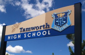 tamworth-high-school-welcome-sign_1